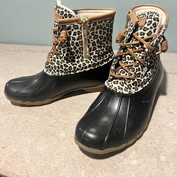 Sperry WOMEN'S SALTWATER WATERPROOF Leopard DUCK BOOT - Sz. 10 - Picture 11 of 12